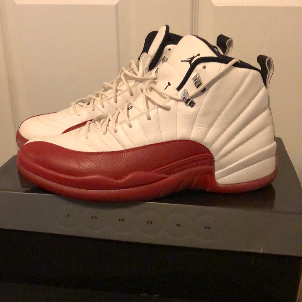 Jordan Retro 12